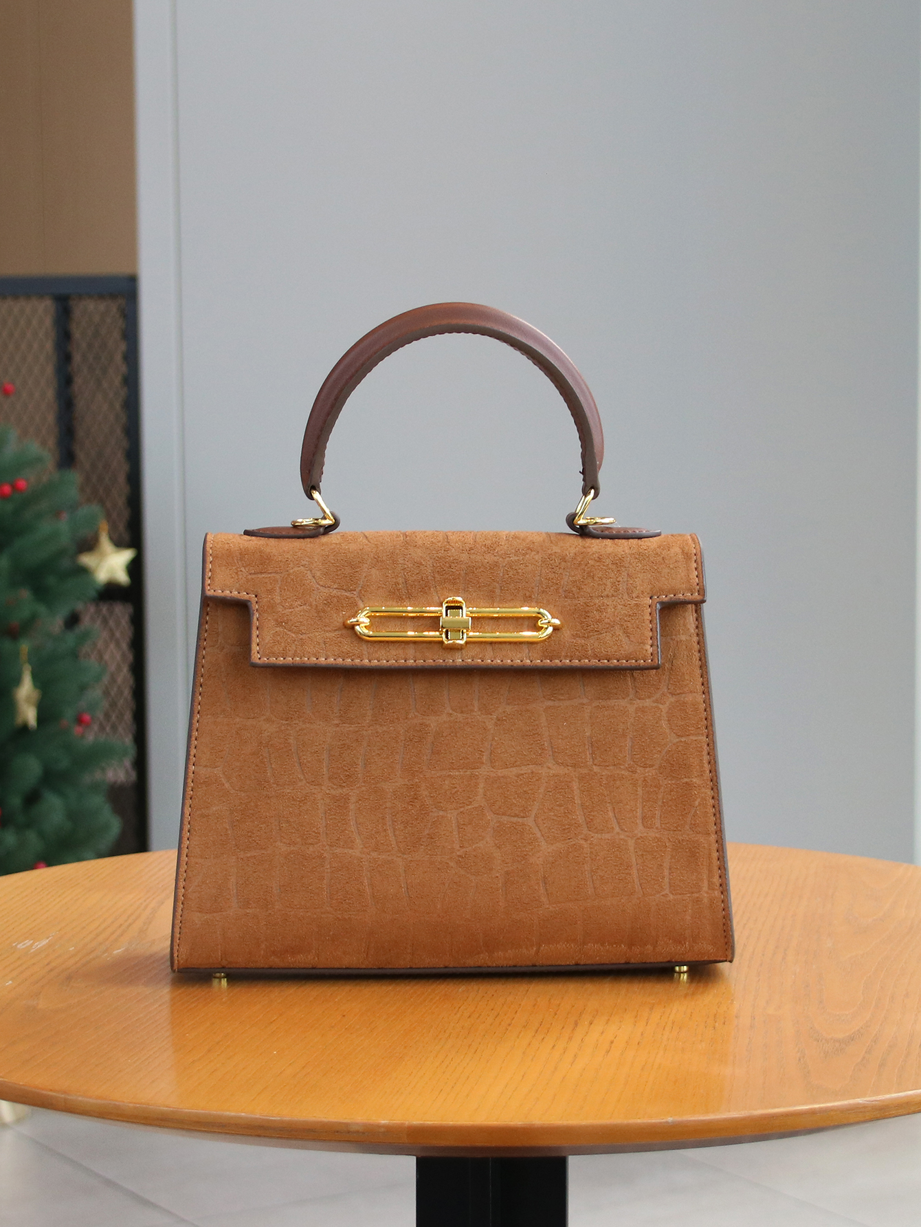 Fall/winter 2025 retro frosted - Leatherwork Free Patterns review and price